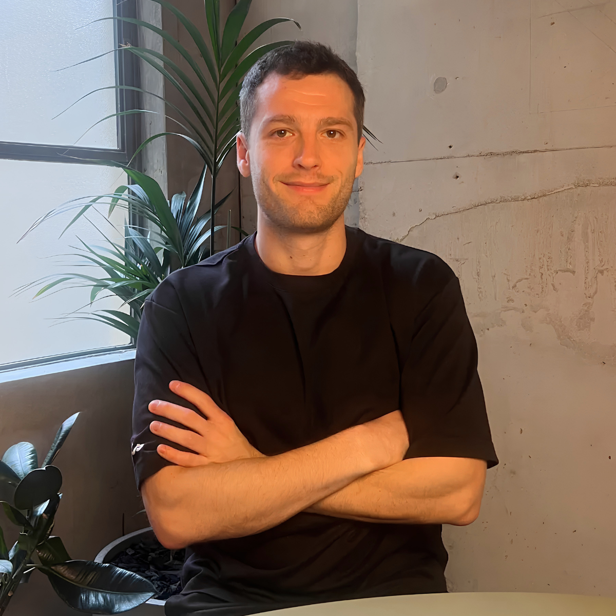 Frazer headshot (1).png